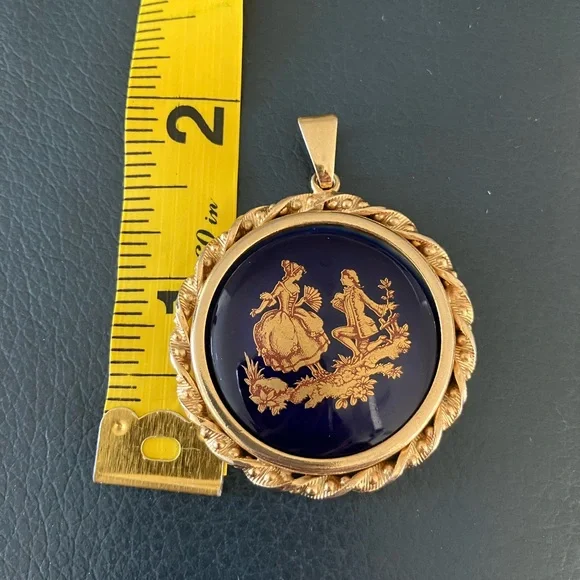 Vintage Limoges France Pendant - Picture 3 of 3